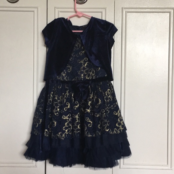 Dress - Picture 2 of 2